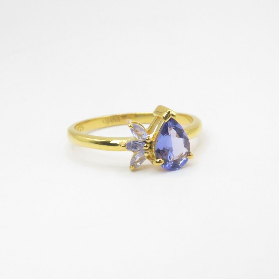 Bague Lotus Éclosion Tanzanite Poire